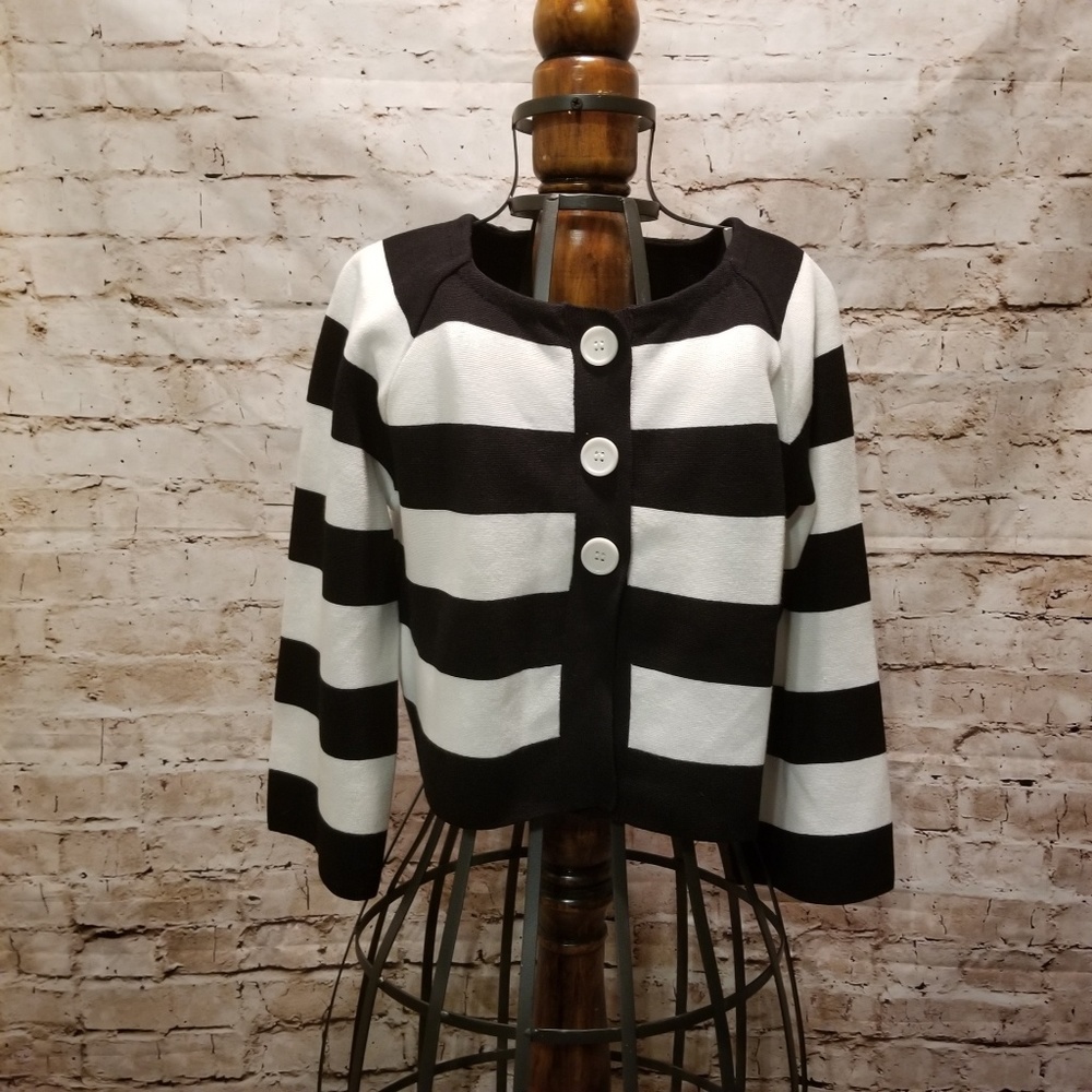 🌴5 for $25🌴 Striped crop cardigan